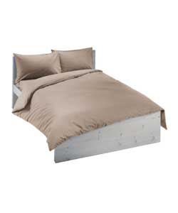 Includes duvet cover and 2 pillowcases. 50% polyes