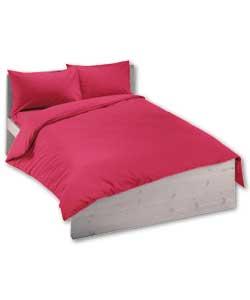 Set contains duvet cover and 2 pillowcases.50% cotton, 50% polyester.Machine washable.Suitable for