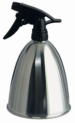 With hand operated pump action directional spray for gentle misting and feeding. Attractive finish