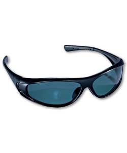 Fully polarised lenses for easy fish detection in bright sunlight conditions