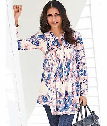 This gorgeous print is ideal for teaming with denim. Casual and stylish, with soft feminine pleats, mandarin collar and zip front fastening. Coming in a tunic Length for a flattering silhouette. Shirt Features: Washable 100% Polyester Length approx. 