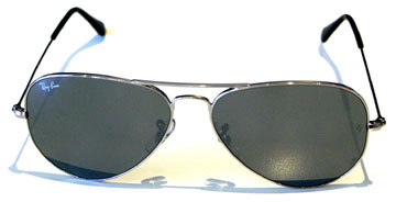 Ray-Ban 3025 shown in silver, silver mirror (w3277).
Also available in gold, gold mirror