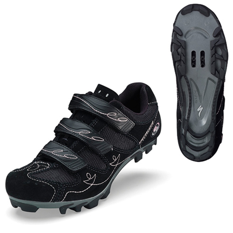 Our most popular Body Geometry Sport Mountain shoe has been redesigned with a fit optimized for