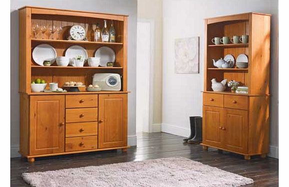 This 4 drawer dresser from the Rio range is made from solid pine. with a traditional antique stain. Enjoy rich warm tones and solid pine feet for a quality piece of furniture. A fantastic addition to your home. giving you a range of storage solutions