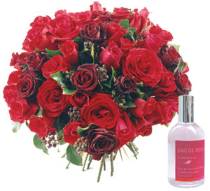 Roses and fragrances red 51 roses