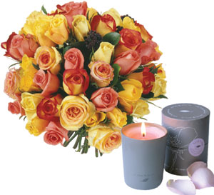 Roses and perfumed candle gold 25 roses