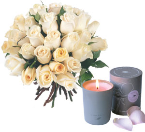 Roses and perfumed candle white 41 roses