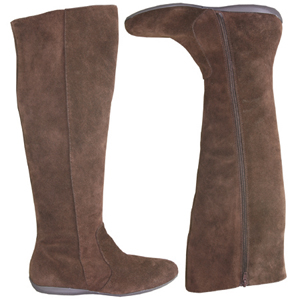 A classic over the knee Suede boot from Jones Bootmaker. With round toe, this flat boot makes an ide