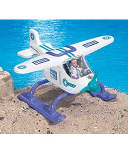 Animal Hospital Sea Plane is well equipped for any medical emergency. With pulley lift, treatment