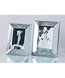 Glass mirror surround with felt on the back.Size:Big  (H)34, (W)21 (D)1cm.Small (H)29, (W)17.5, (D)1