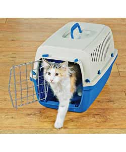 Small plastic pet carrier with wire door.Good ventilation and easy to clean.Suitable for cats,