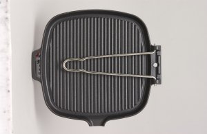 Unbranded Smooth Base  grillpan  square  wire handle