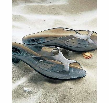 A stylish pair of beach shoes made in a smoky coloured transparent material, and giving a sparkling effect.Beach Shoe Features: Perfect for the beach or around the pool Waterproof, ideal for wet conditions 100% Plastic Heel height: 2.5 cm (1 ins)Plea