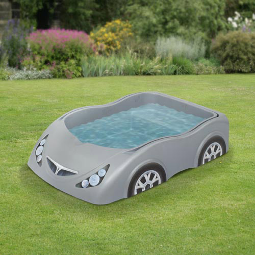 Kids will love this sports car shaped padding pool / sand pit. Complete with lid.Dimensions: L127xW8