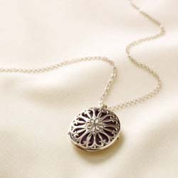 An original filigree locket from the 18th Century was the inspiration for this perfect gift