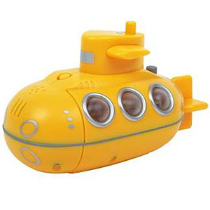 Sink beneath the waves with our yellow Submarine Radio. This floating bath radio is a great new twis