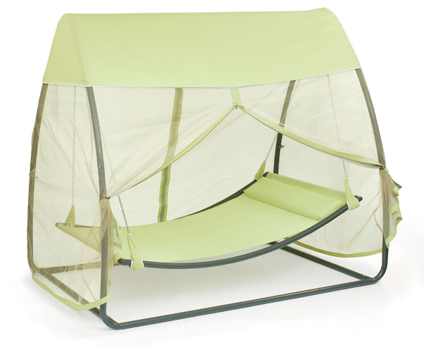 This stunning hammock is ideal for afternoons in the sun. The sturdy tubular steel frame is covered 