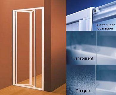 This shower door consists of two identical parts connected by a folding hinge and is suitable for en