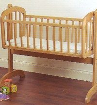 suzi crib in natural or white wash