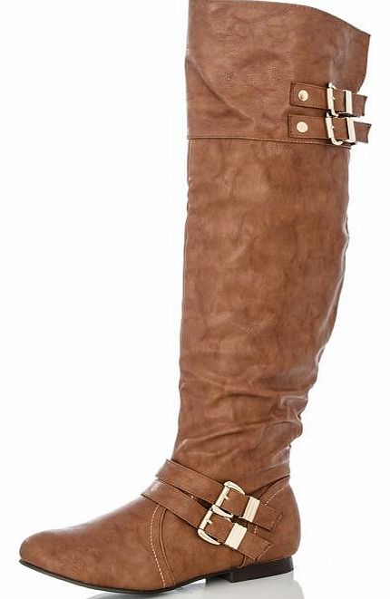 Everyone needs a classic pair of over the knee boots for the winter season. Invest in this classic and long lasting pair. - Over the knee design - Leather look - Rounded toe - Side zip fasten - Upper and sole: synthetic, inner: textile and synthetic
