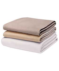 All items fit cots, cot beds and toddler beds.Bale includes: 1 x cream polyester fleece blanket