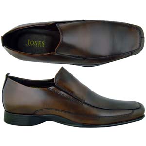 A stylish loafer from Jones Bootmaker, with raised seam detailing and a squared off toe shape. Featu