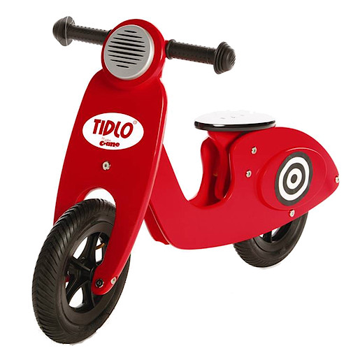 Practise your bike riding skills on this balance bike shaped like a retro scooter.