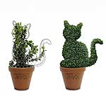 A loveable feline that won`t dig up your flowers! Total height 28cm. For centuries gardeners have ta