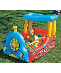 Weight restriction 45kg.Size (H)94, (W)99, (D)137cm.For ages 3 to 6 years