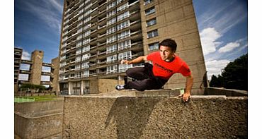 Enjoyan exciting urban adventure with this incredible Parkour experience. A new and exciting extreme sport, Parkour (also known as free-running) is the art of movement through your environment, with participants using running, jumping, climbing, vau