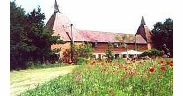 Bishopsdale Oast was built in the 1700s and was a fully functioning oasthouse, in which hops were dried for brewing, until the 1950s. This fabulous building has been recently refurbished and now serves as an award winning bed and breakfast retreat. T