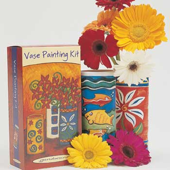 Enjoy our Vase Painting Kit and surround yourself with your own style! Transform a vase into a handp