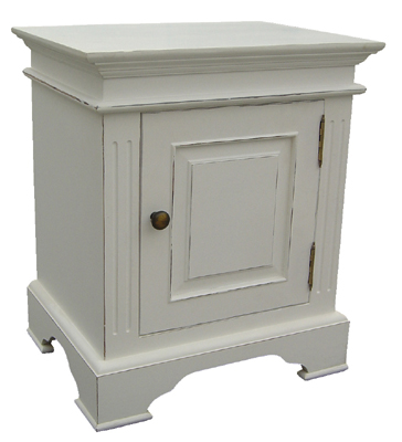 KRISTINA CLASSIC BEDSIDE CABINET IN A DISTRESSED WHITE PAINTED FINISH