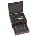 Impress your guests with this great Wine Gift Set which loves opening bottles of wine as much as