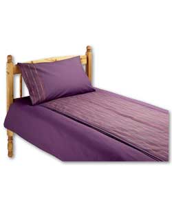 Yarn dyed woven duvet set with pintucked detail. I