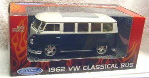 1:25th Scale - 1962 VW Classical Bus- Custom Low Rider - Volkswagon Van "Samba